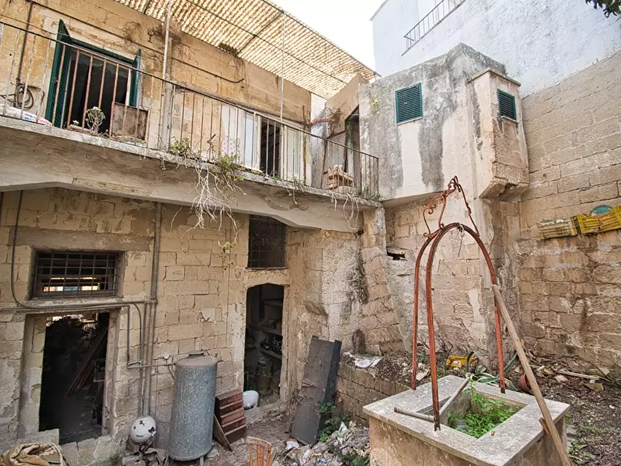 Immagine 17 di Casa indipendente in vendita  a Lecce