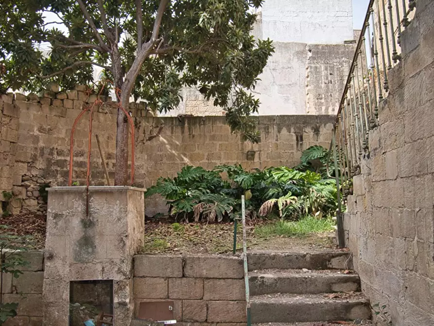 Immagine 40 di Casa indipendente in vendita  a Lecce