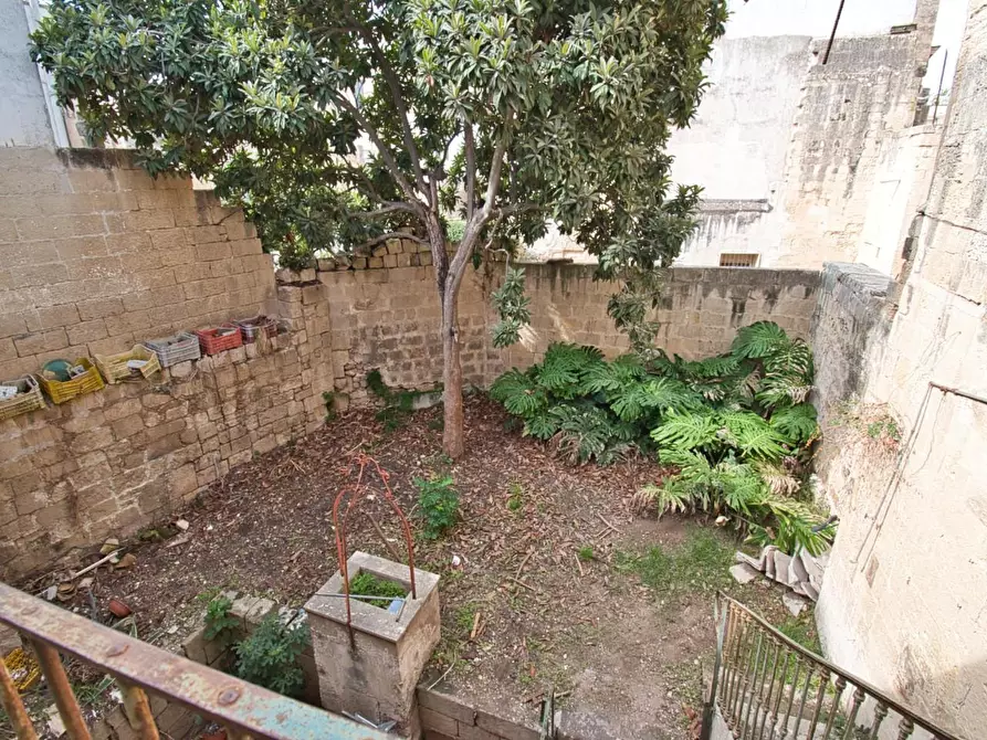Immagine 16 di Casa indipendente in vendita  a Lecce