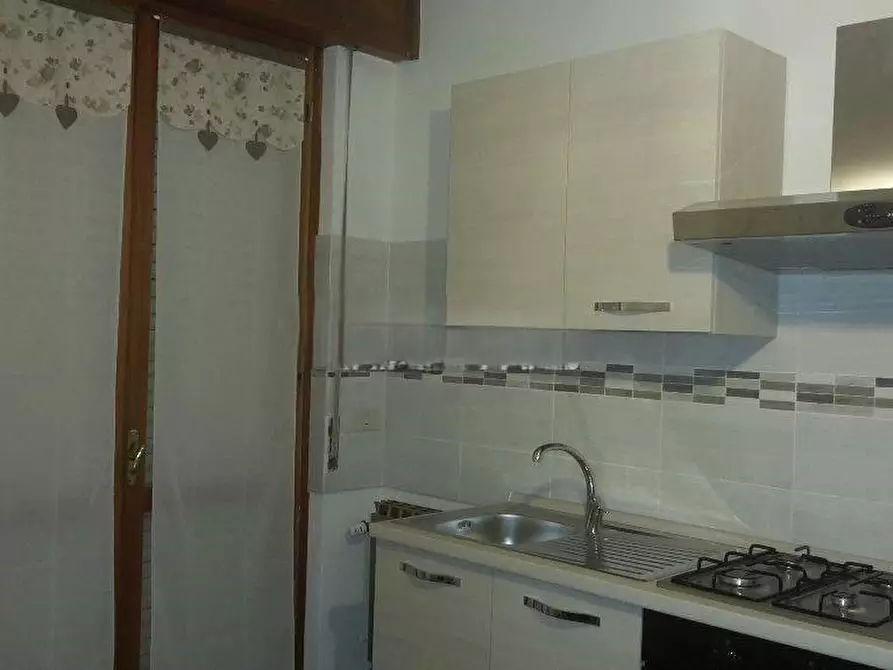 Immagine 1 di Appartamento in vendita  a Pisa