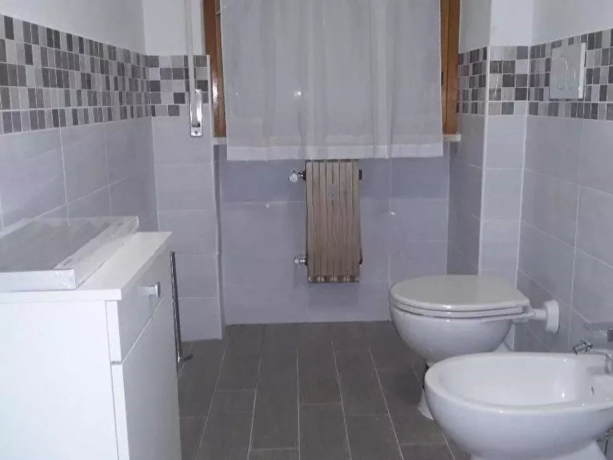 Immagine 5 di Appartamento in vendita  a Pisa