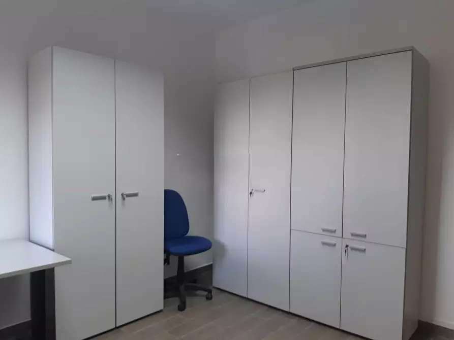 Immagine 9 di Appartamento in vendita  a Pisa