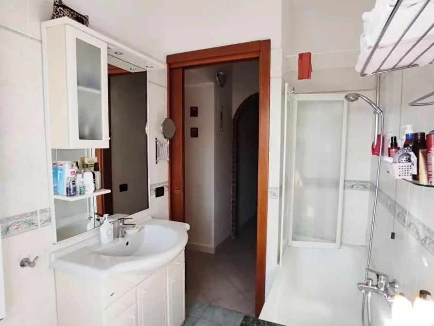 Immagine 2 di Appartamento in vendita  a Massa