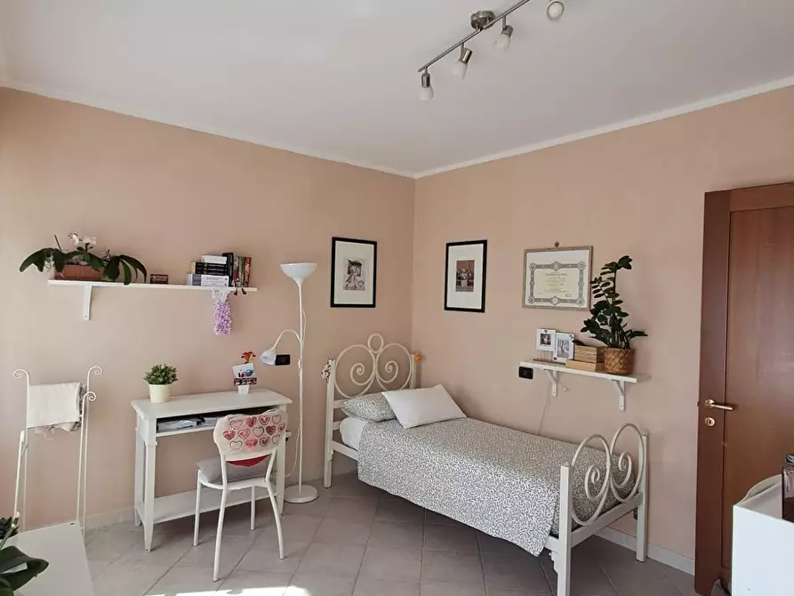 Immagine 6 di Appartamento in vendita  a Massa