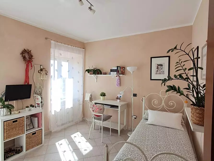 Immagine 4 di Appartamento in vendita  a Massa