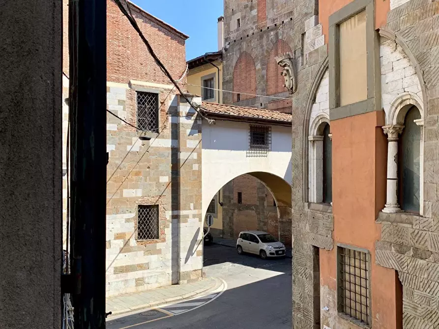Immagine 1 di Appartamento in vendita  a Pisa