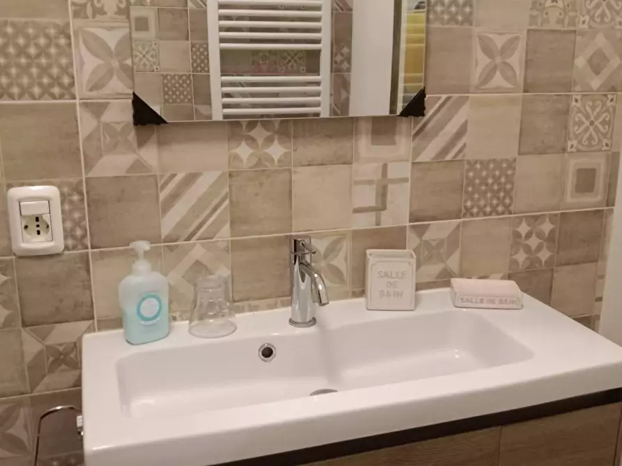 Immagine 13 di Appartamento in vendita  a Rio Marina