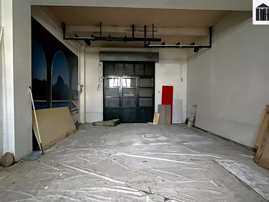 Immagine 4 di Laboratorio in vendita  a Santa Croce Sull'arno