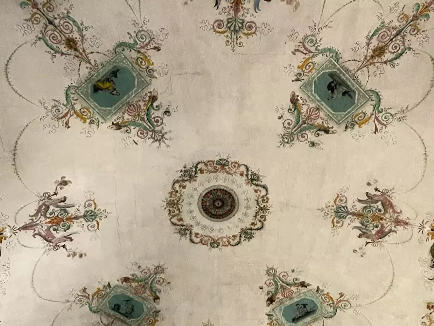 Immagine 19 di Villa in vendita  a Empoli