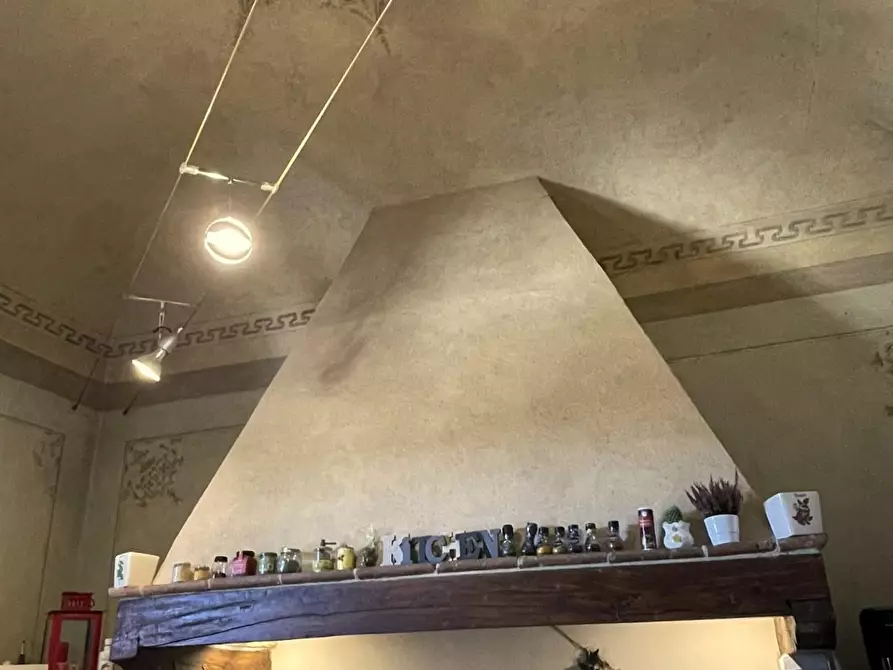 Immagine 41 di Villa in vendita  a Empoli