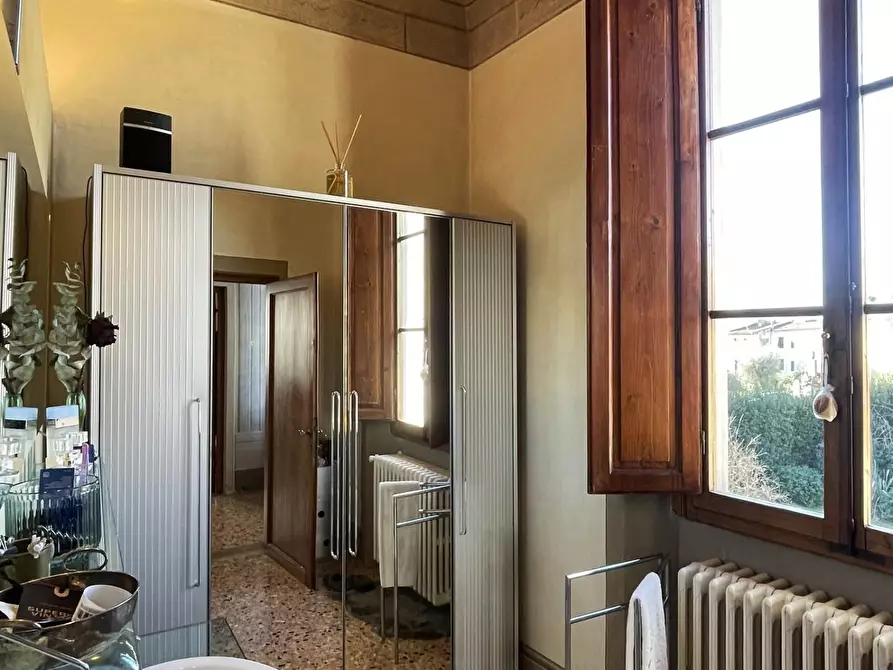 Immagine 58 di Villa in vendita  a Empoli