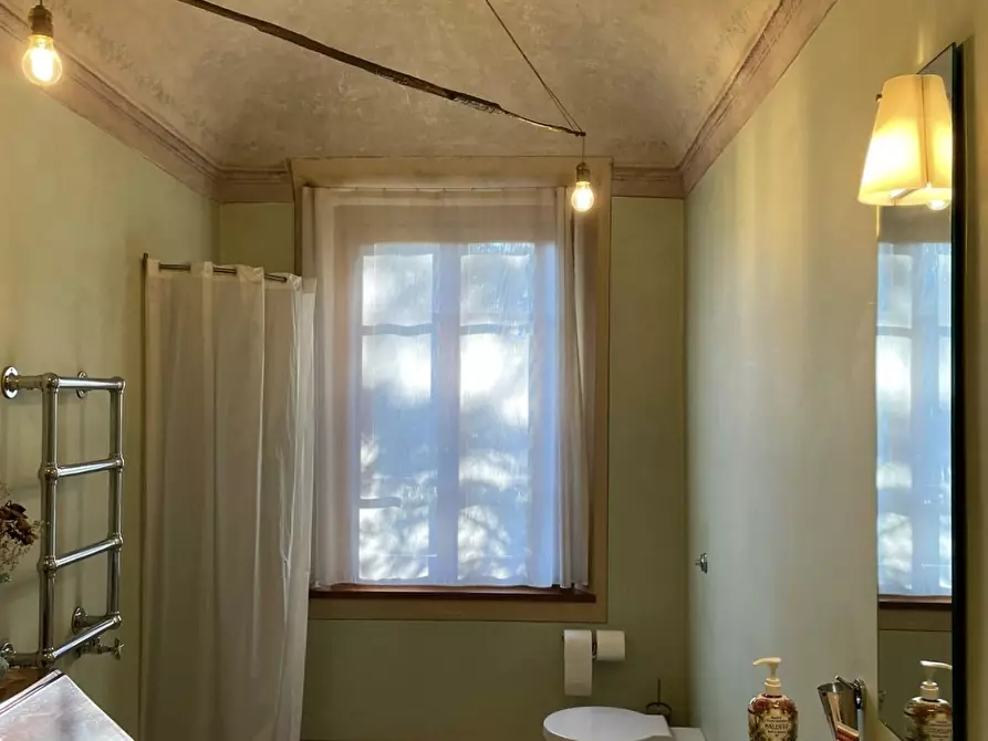 Immagine 52 di Villa in vendita  a Empoli