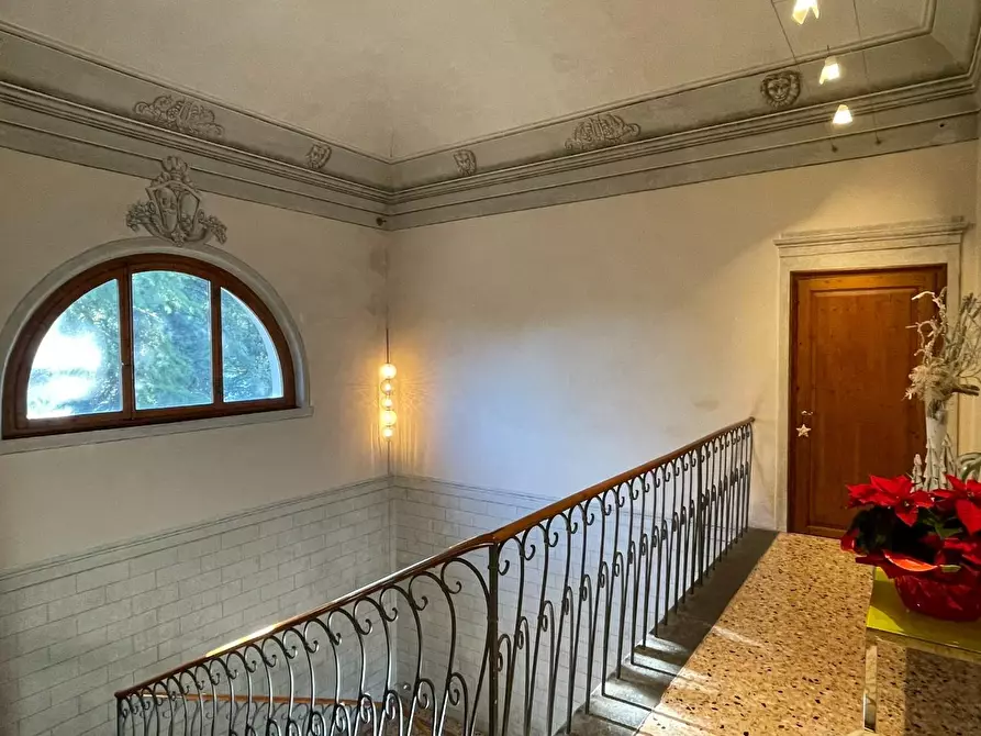 Immagine 40 di Villa in vendita  a Empoli