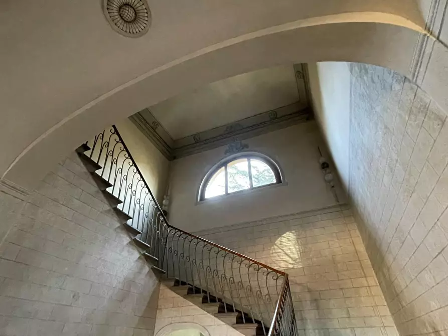 Immagine 12 di Villa in vendita  a Empoli