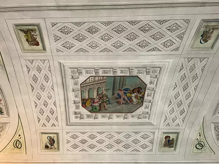 Immagine 22 di Villa in vendita  a Empoli