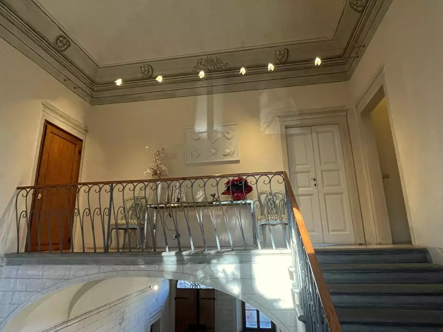 Immagine 39 di Villa in vendita  a Empoli