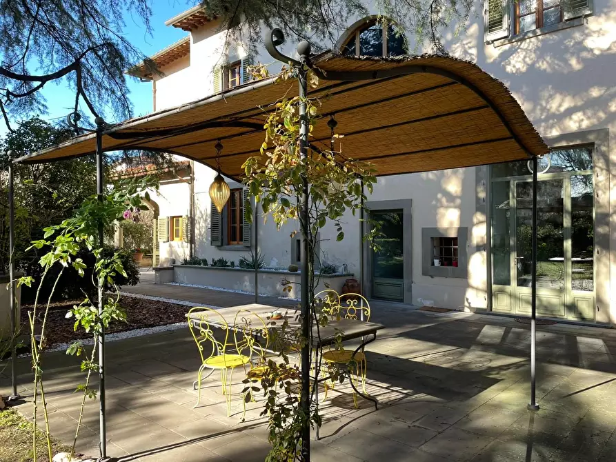 Immagine 11 di Villa in vendita  a Empoli