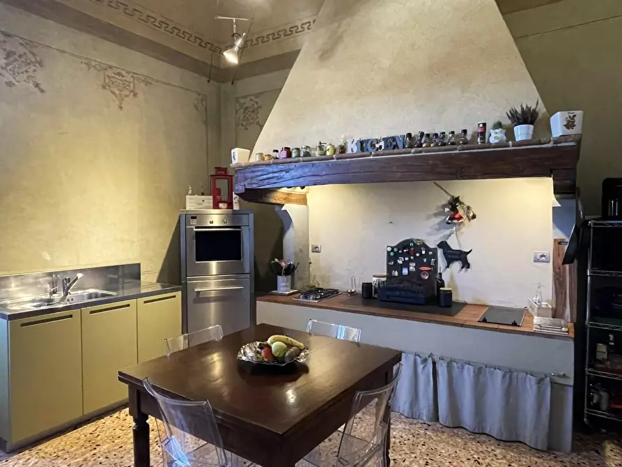 Immagine 17 di Villa in vendita  a Empoli