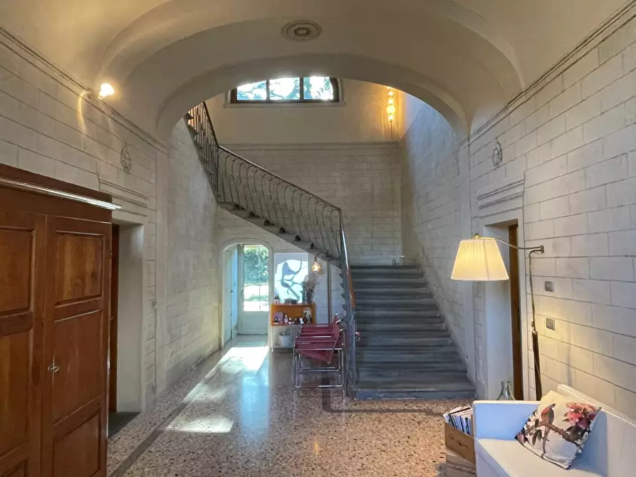 Immagine 4 di Villa in vendita  a Empoli