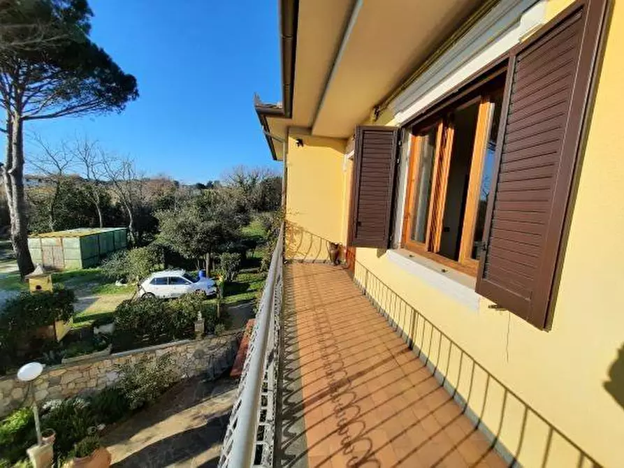 Immagine 12 di Casa bifamiliare in vendita  a Rosignano Marittimo