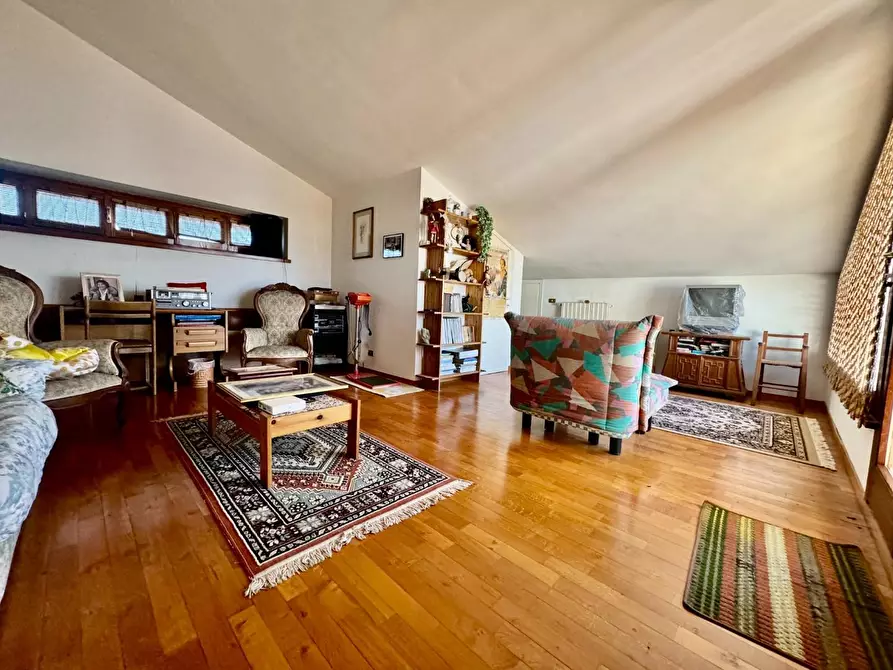 Immagine 32 di Casa bifamiliare in vendita  a Pontedera