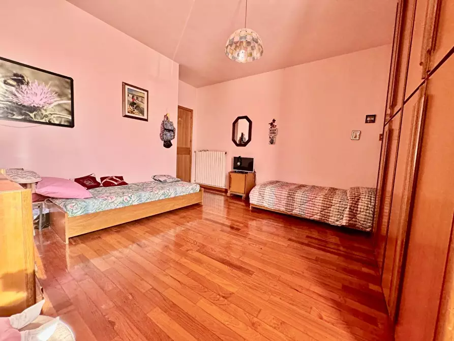 Immagine 24 di Casa bifamiliare in vendita  a Pontedera