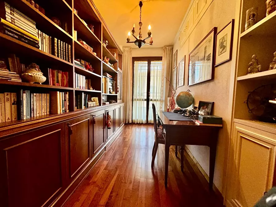 Immagine 21 di Casa bifamiliare in vendita  a Pontedera