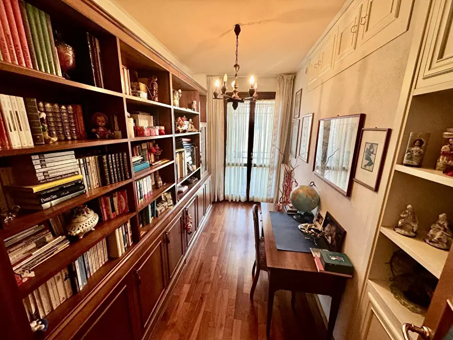 Immagine 22 di Casa bifamiliare in vendita  a Pontedera