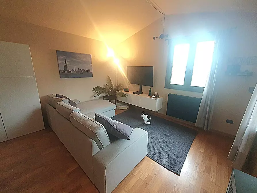 Immagine 12 di Appartamento in vendita  a Capannori