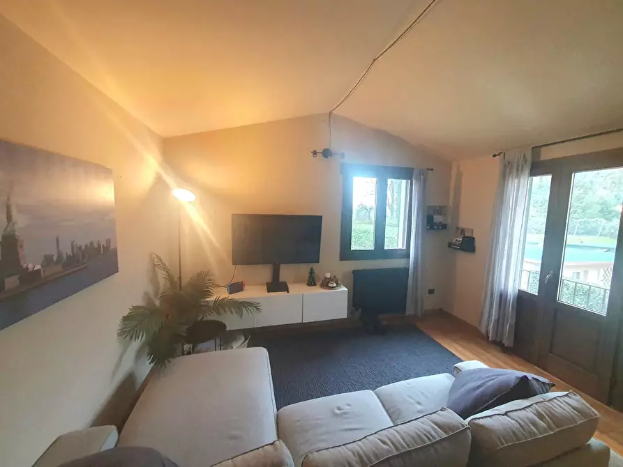 Immagine 3 di Appartamento in vendita  a Capannori