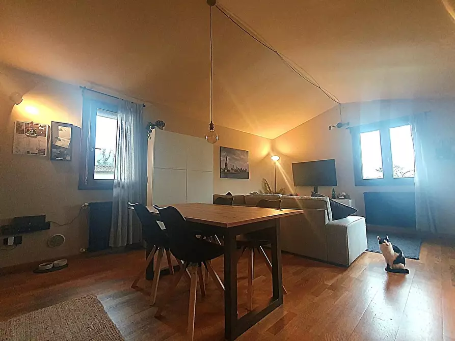 Immagine 10 di Appartamento in vendita  a Capannori