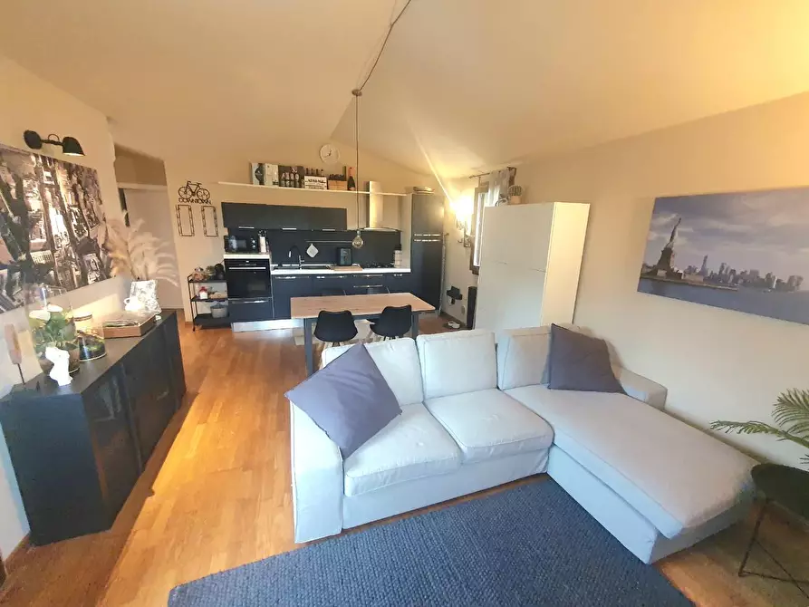 Immagine 15 di Appartamento in vendita  a Capannori