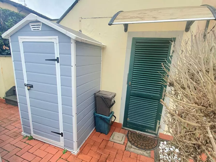 Immagine 37 di Appartamento in vendita  a Capannori