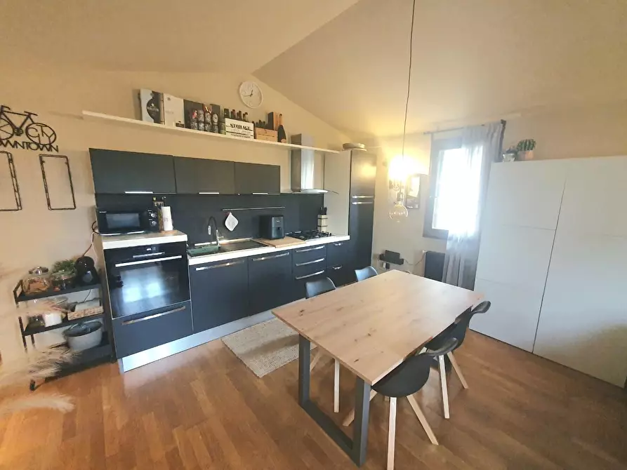 Immagine 9 di Appartamento in vendita  a Capannori