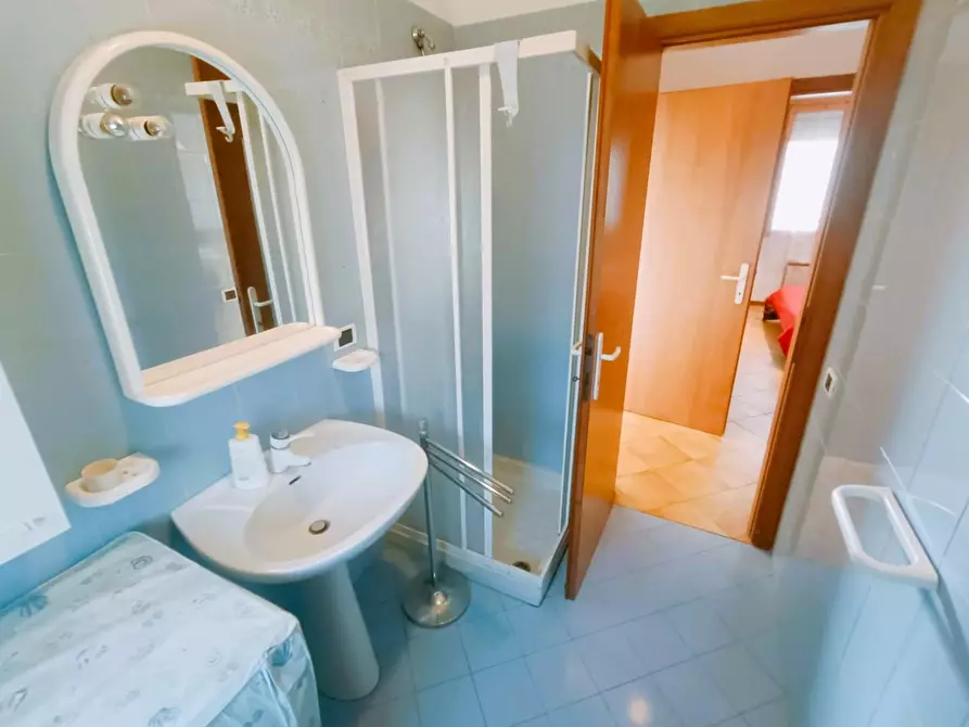 Immagine 16 di Appartamento in vendita  a Rosignano Marittimo