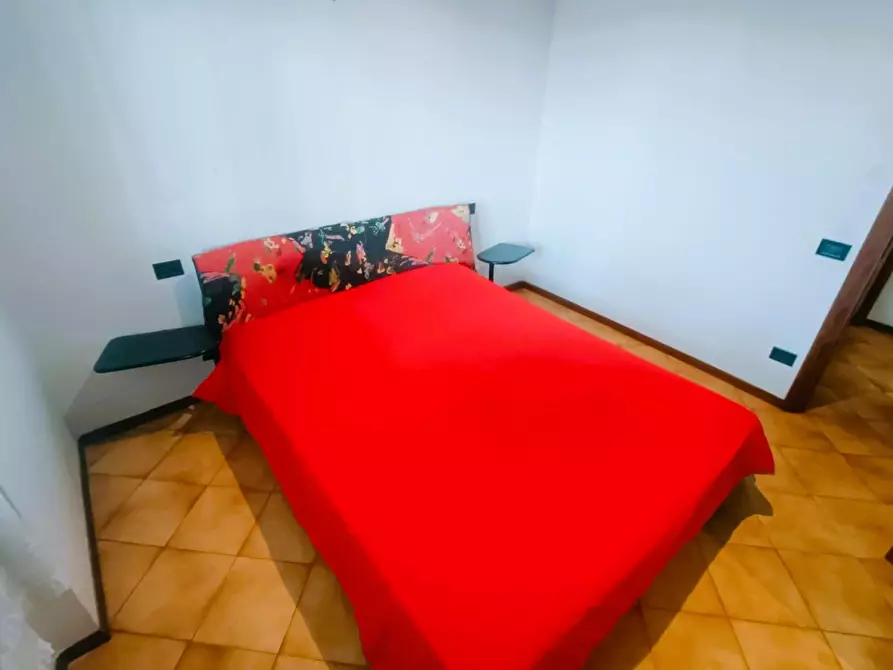 Immagine 13 di Appartamento in vendita  a Rosignano Marittimo