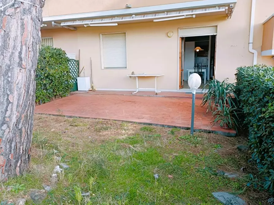 Immagine 8 di Appartamento in vendita  a Rosignano Marittimo