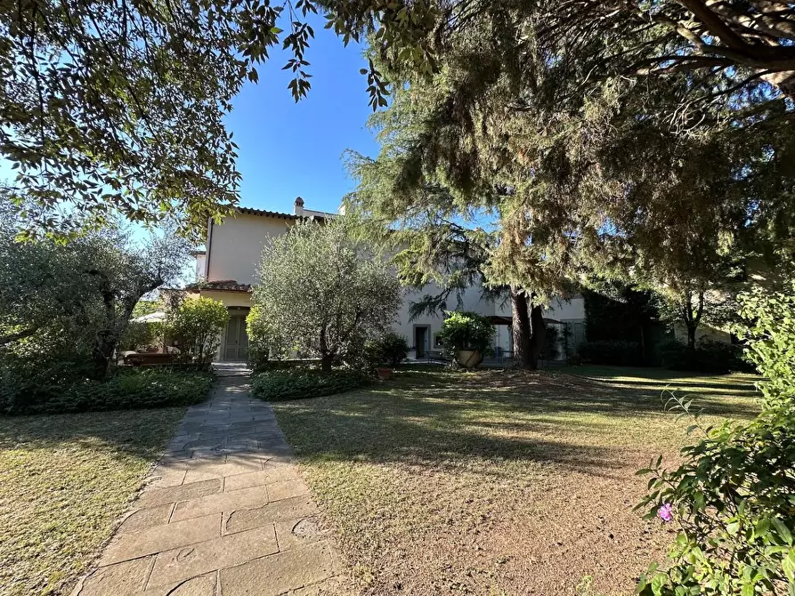 Immagine 62 di Villa in vendita  a Empoli