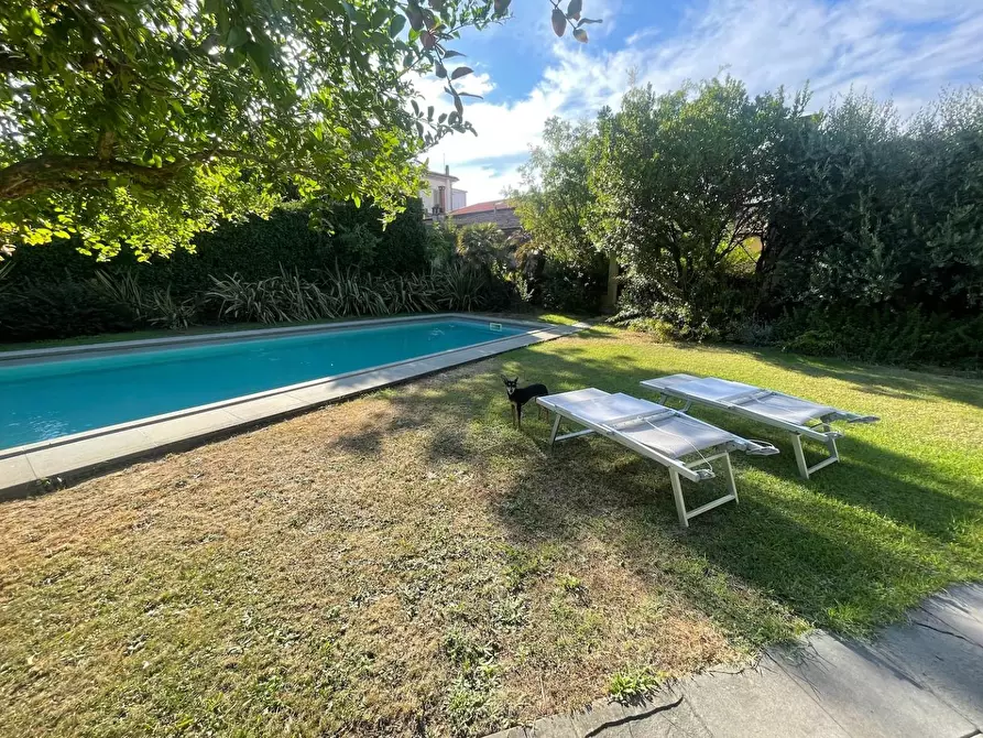 Immagine 60 di Villa in vendita  a Empoli