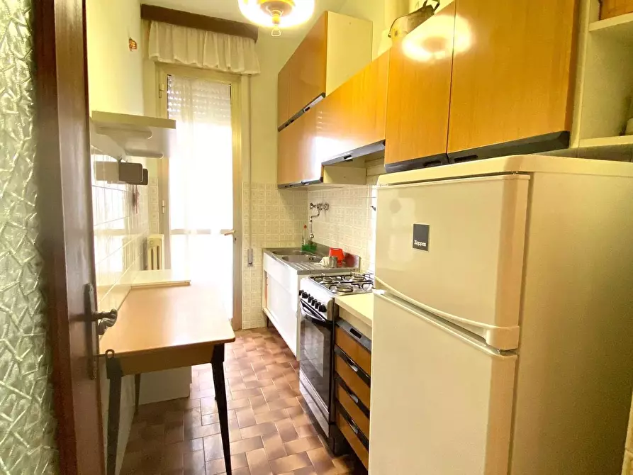 Immagine 3 di Appartamento in vendita  a Massa