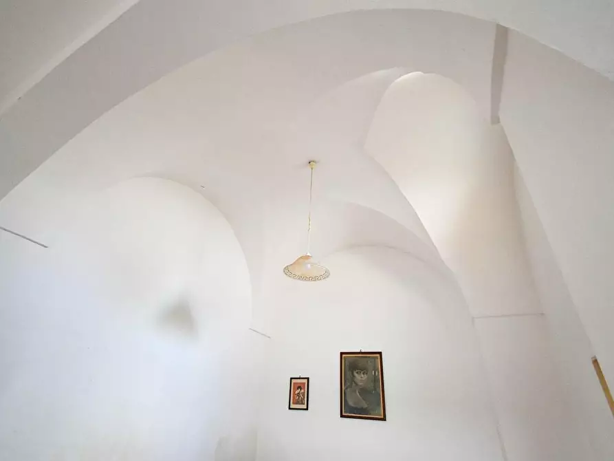 Immagine 24 di Casa indipendente in vendita  a Veglie