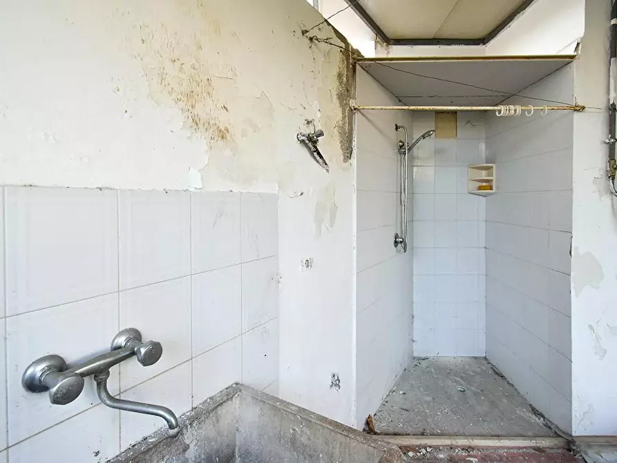 Immagine 28 di Casa indipendente in vendita  a Veglie