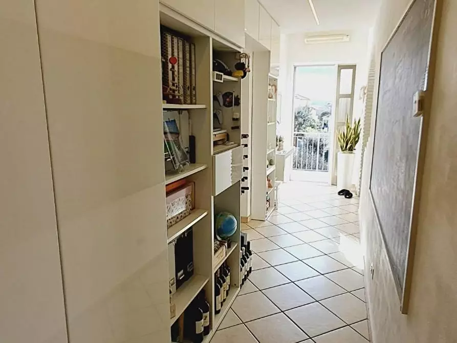 Immagine 12 di Appartamento in vendita  a Cecina