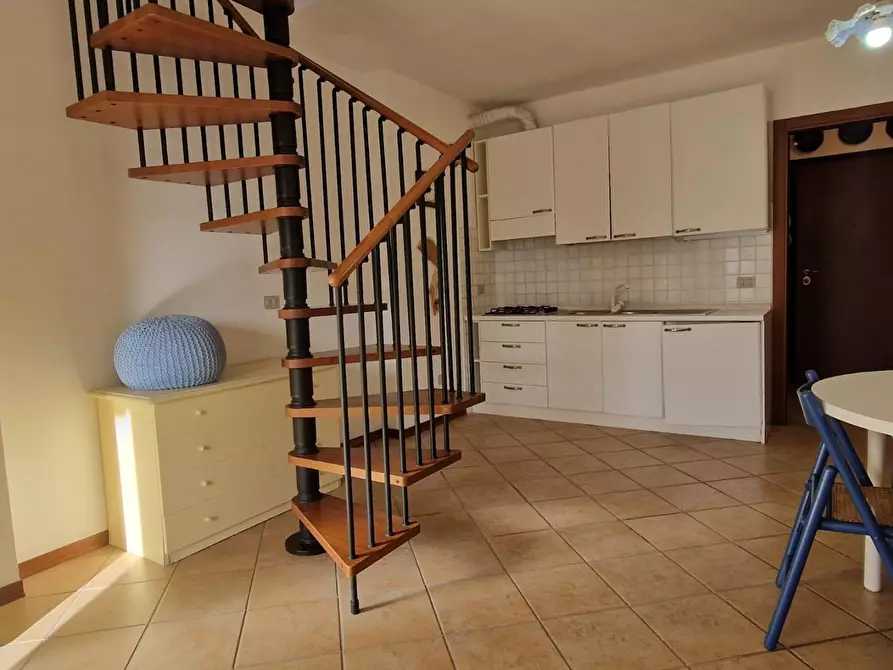 Immagine 4 di Appartamento in vendita  a Rosignano Marittimo