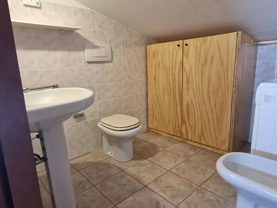 Immagine 11 di Appartamento in vendita  a Rosignano Marittimo