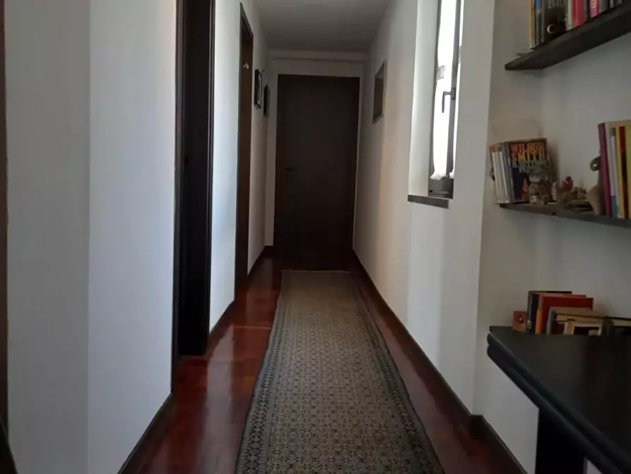 Immagine 20 di Appartamento in vendita  a Empoli