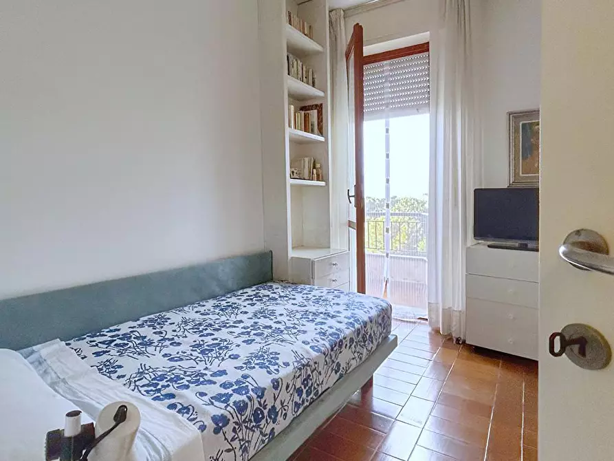 Immagine 19 di Appartamento in vendita  a Livorno