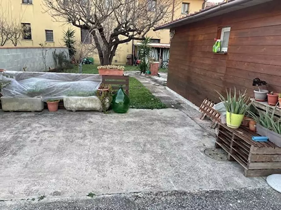 Immagine 12 di Appartamento in vendita  a Pisa