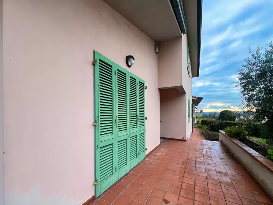 Immagine 8 di Villa in vendita  a Cerreto Guidi