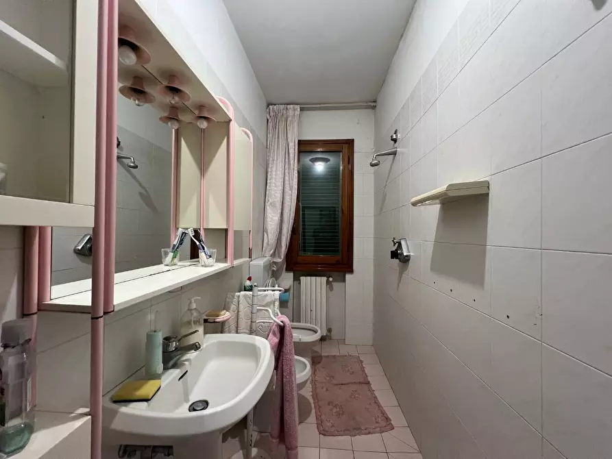 Immagine 23 di Villa in vendita  a Cerreto Guidi